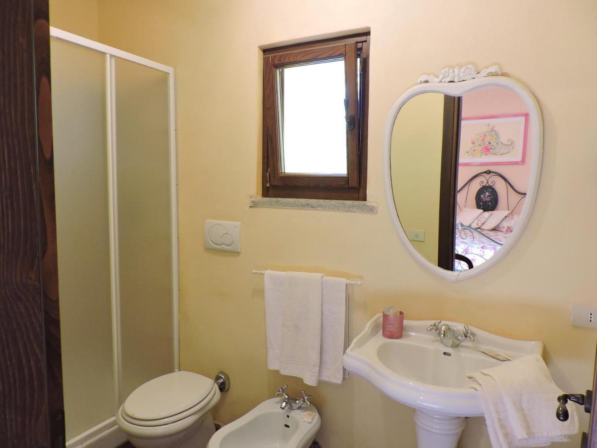 Casale Fedele Family Relax B&B Vicino Al Borgo Ronciglione  Exterior foto